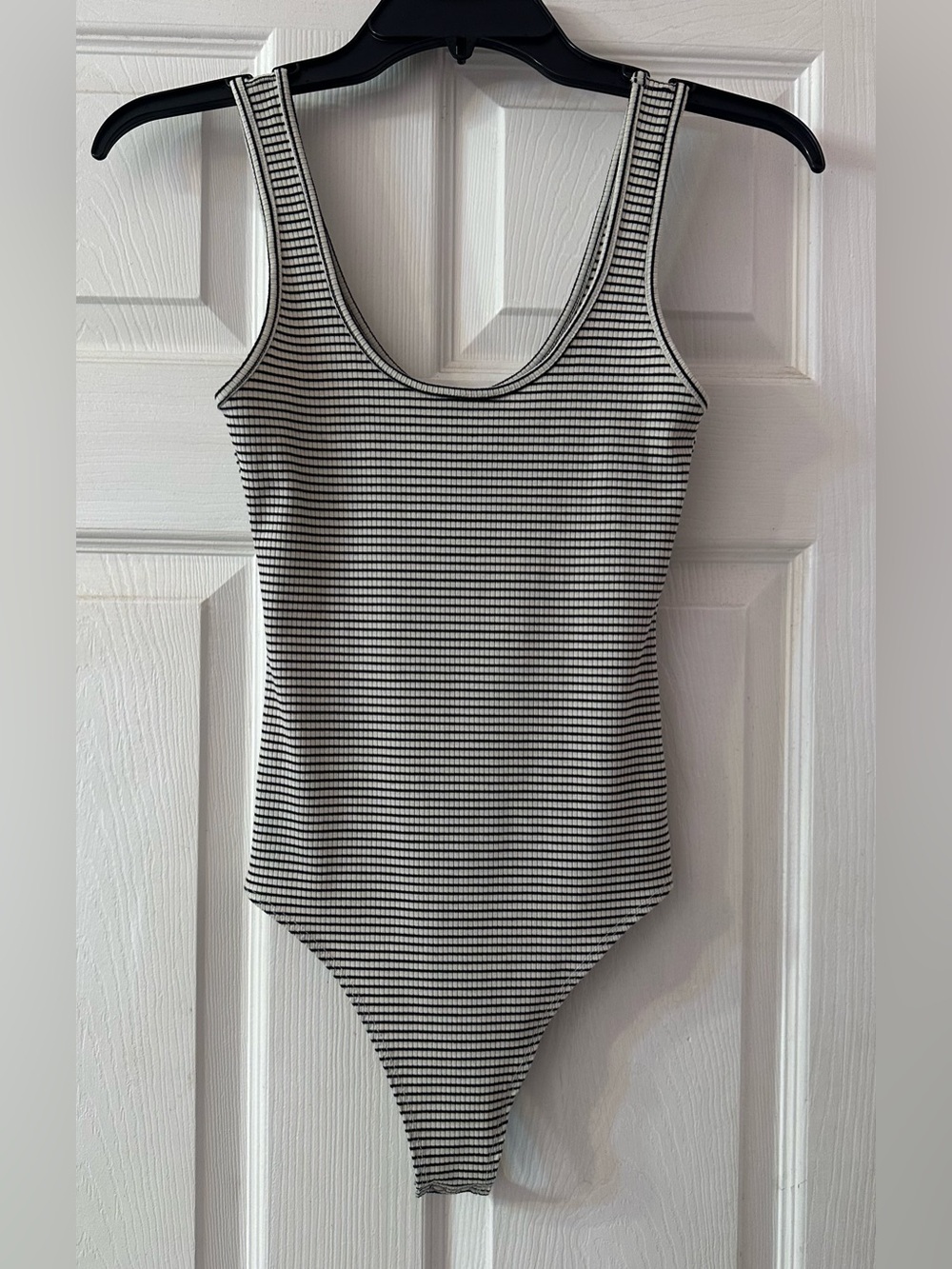 American Eagle XS Women’s Ribbed Thong Bodysuit Black White Striped Scoop Neck